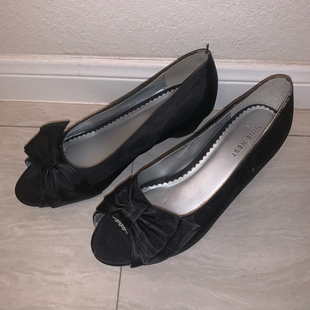 Nine West Black Heels Bow 7.5
